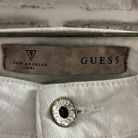 Guess white jeans mid crop size 25- women’s - Picture 2 of 9